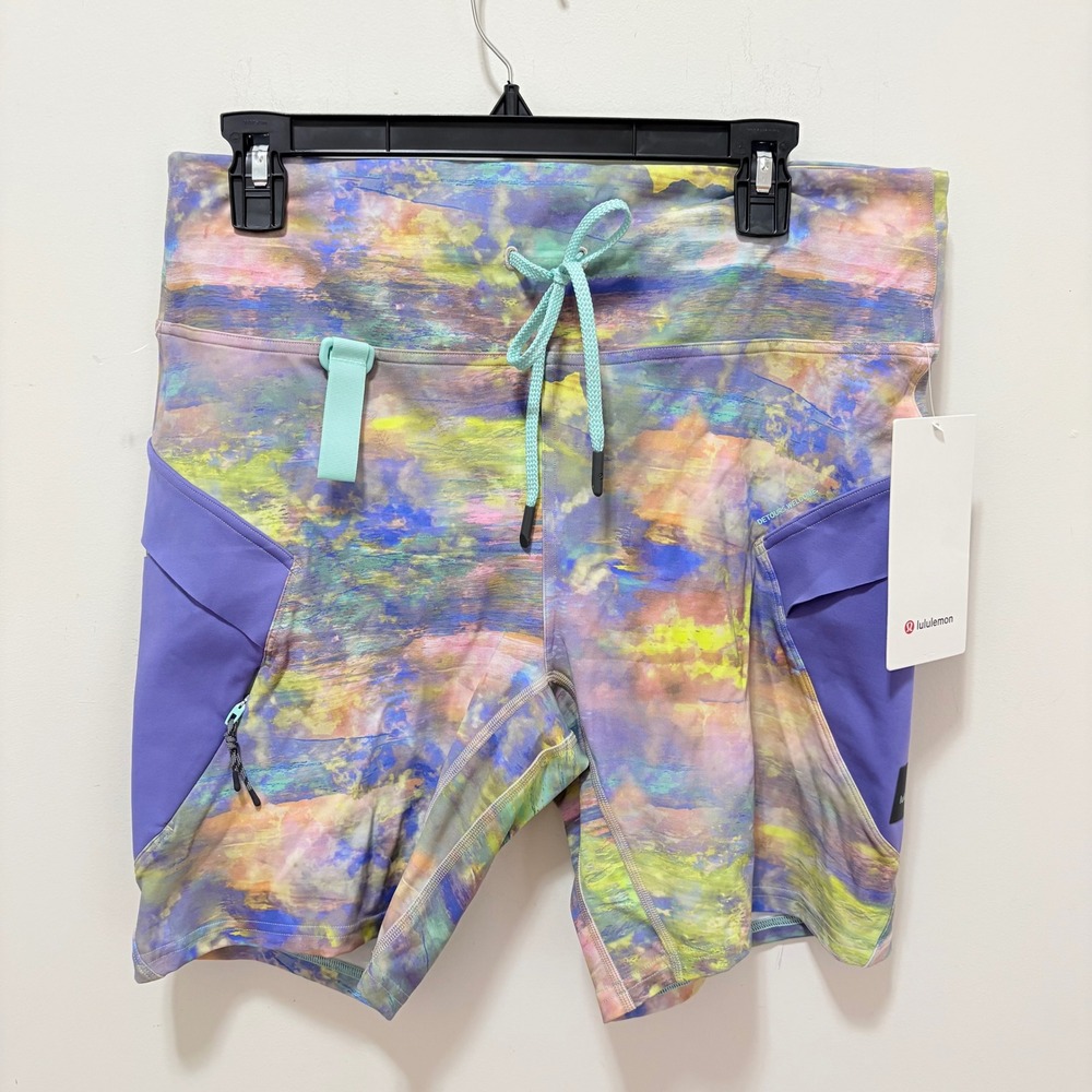 Lululemon Cargo SHR Hiking Short 8" Women Multi size 14 Super High Rise Pocket
